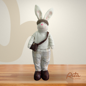 Coelho roupa branca c/ bolsa 83cm