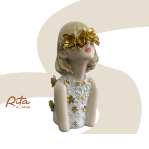 Escultura de Garota com Flores no Rosto